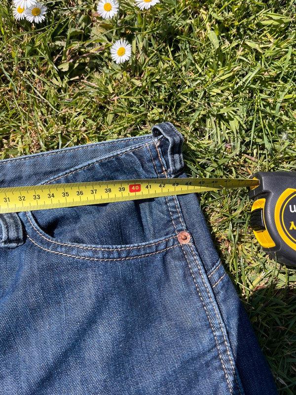 Leavi jeans