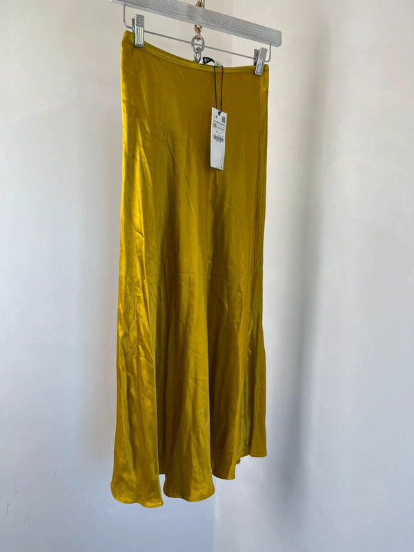 Zara satin skirt xs