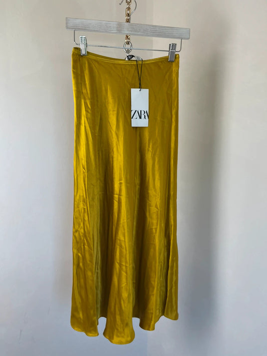 Zara satin skirt xs